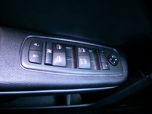 Used 2021 Dodge Charger SXT w/ Leather Interior Group image 16