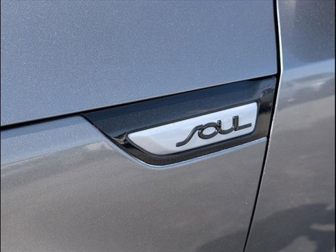 Used 2016 Kia Soul image 21