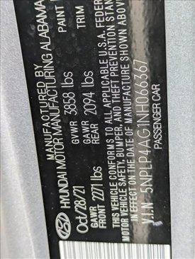 Used 2022 Hyundai Elantra Limited image 23