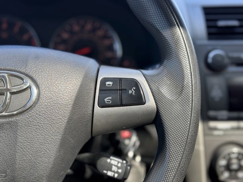 Used 2011 Toyota Corolla S image 20