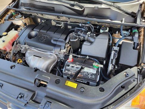 Used 2011 Toyota RAV4 4WD image 9