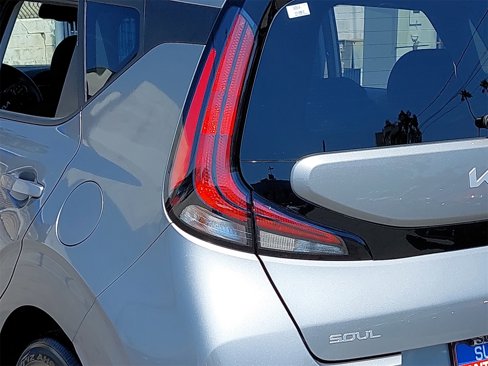 Used 2023 Kia Soul S image 35
