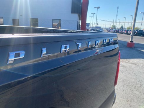 Used 2015 Ford F350 Platinum w/ Platinum Package image 11