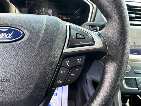 Used 2020 Ford Fusion SE image 14