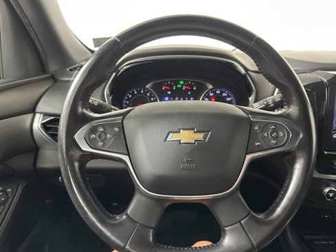 Used 2022 Chevrolet Traverse LT image 12