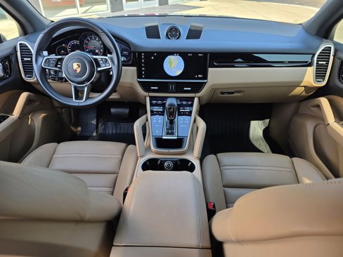 Used 2019 Porsche Cayenne image 16
