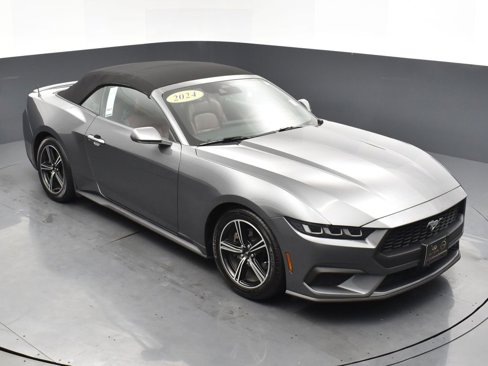 Used 2024 Ford Mustang Premium image 21
