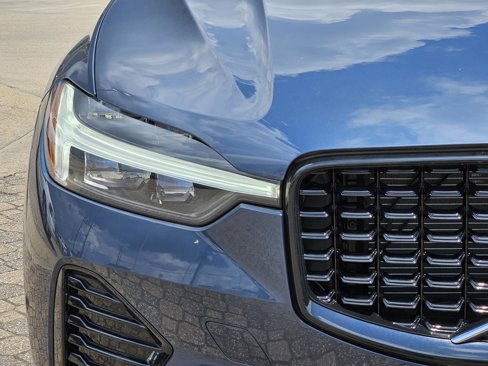 New 2025 Volvo XC60 B5 Ultra w/ Protection Package Premier image 8