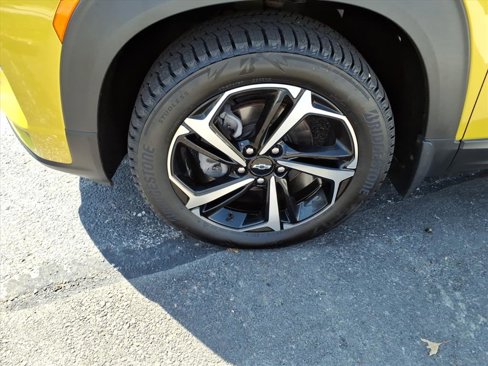 Certified 2023 Chevrolet TrailBlazer RS w/ Sun and Liftgate Package image 9