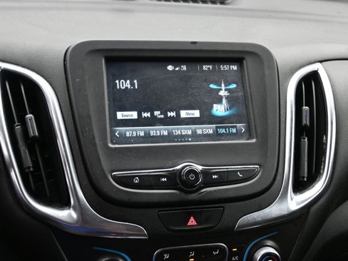 Used 2018 Chevrolet Equinox LT image 15