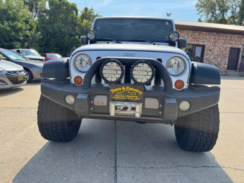 Used 2007 Jeep Wrangler X image 2