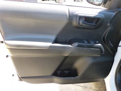 Used 2021 Toyota Tacoma SR image 31