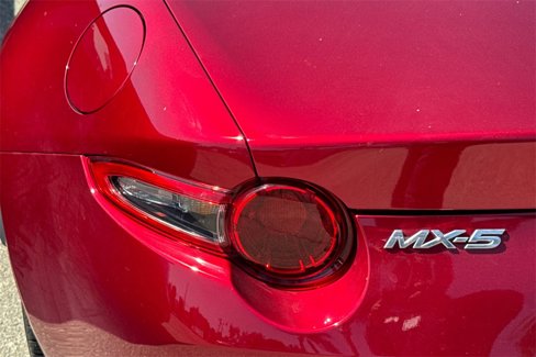 Used 2019 MAZDA MX-5 Miata Sport image 8