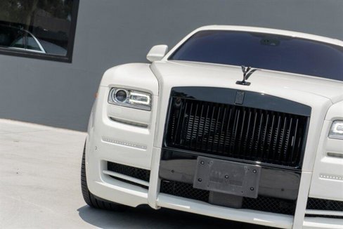Used 2012 Rolls-Royce Ghost image 26