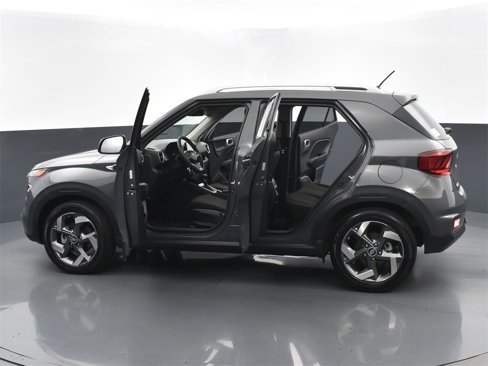 Certified 2024 Hyundai Venue SEL image 31