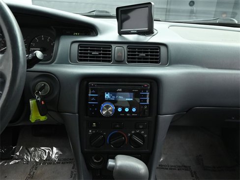 Used 2000 Toyota Camry LE image 25