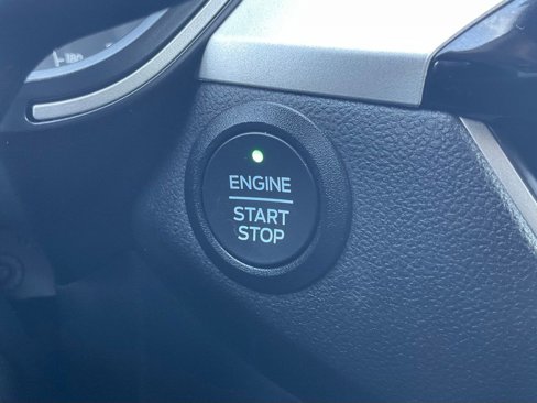 Certified 2022 Ford Escape SE w/ SE Sport Appearance Package image 22