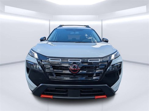 Used 2025 Nissan Rogue SV w/ Rock Creek Premium Package image 8