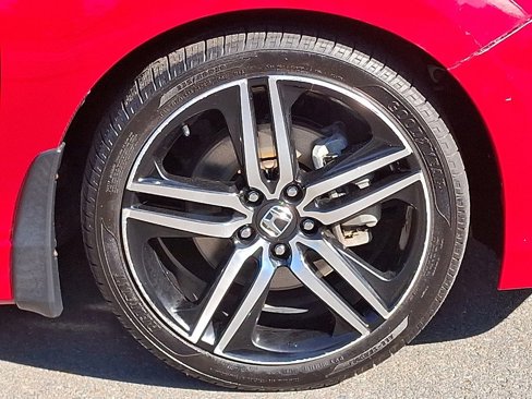 Used 2017 Honda Accord Sport image 29