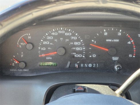 Used 2003 Ford F250 XLT image 4