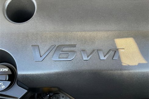 Used 2024 Buick Enclave Premium image 32