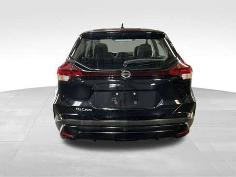 Used 2021 Nissan Kicks S image 5