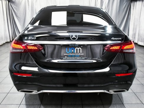 Used 2023 Mercedes-Benz E 350 4MATIC Sedan image 5