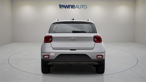 Used 2022 Hyundai Venue SEL image 10