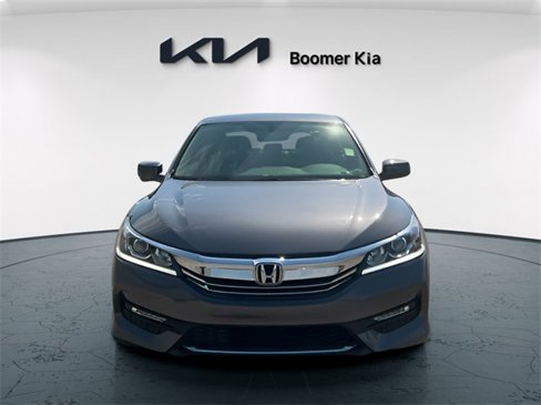 Used 2017 Honda Accord EX-L image 2