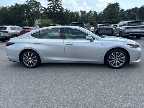 Used 2019 Lexus ES 350 Luxury image 5