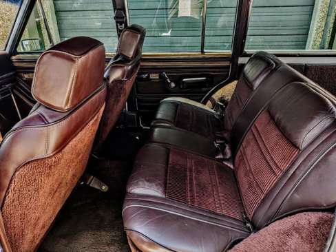 Used 1989 Jeep Grand Wagoneer image 30