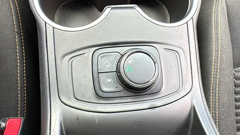 Used 2020 GMC Terrain SLE image 27