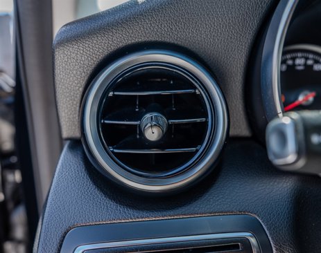 Used 2015 Mercedes-Benz C 300 Sedan image 19