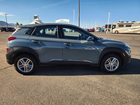 Used 2022 Hyundai Kona SE w/ Cargo Package image 4