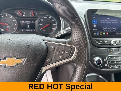 Used 2021 Chevrolet Malibu LT image 18