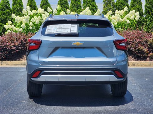 Used 2025 Chevrolet Trax LT w/ LT Convenience Package image 7