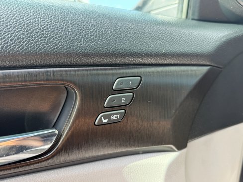 Used 2015 Honda Accord EX-L image 23