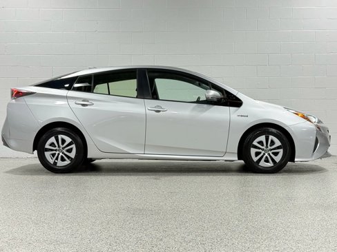 Used 2017 Toyota Prius One image 5
