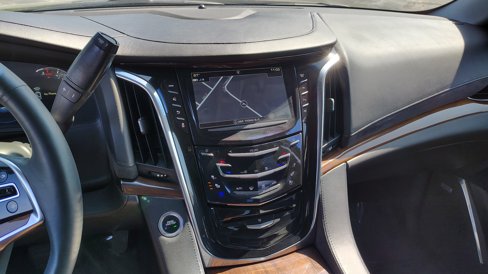 Used 2017 Cadillac Escalade Luxury image 25