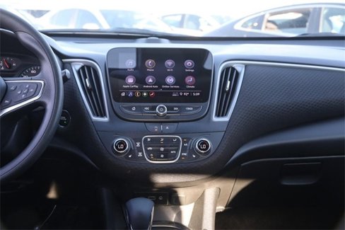 Used 2024 Chevrolet Malibu LT image 21