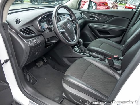 Used 2022 Buick Encore Preferred w/ Safety Package II image 9