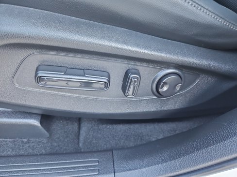 Used 2023 Honda CR-V EX-L image 12