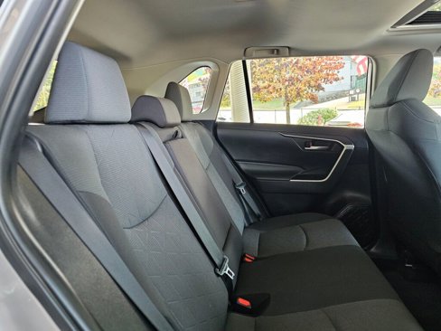 Used 2023 Toyota RAV4 XLE w/ Convenience Package image 13