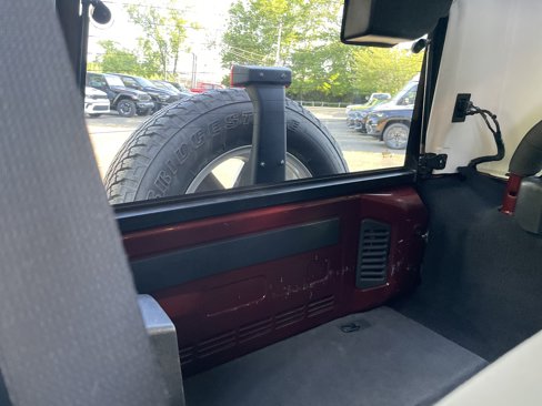 Used 2010 Jeep Wrangler Unlimited Sahara w/ Dual Top Group image 18