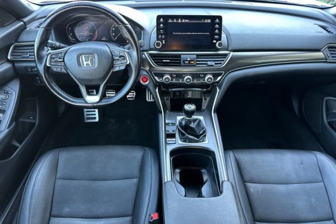 Used 2019 Honda Accord Sport image 3