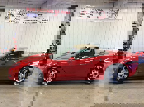 Used 2005 Chevrolet Corvette Convertible w/ Preferred Equipment Group image 2