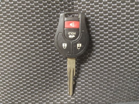 Used 2015 Nissan Versa SV image 32