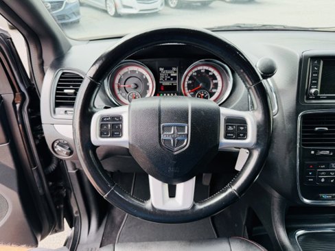 Used 2019 Dodge Grand Caravan GT image 10