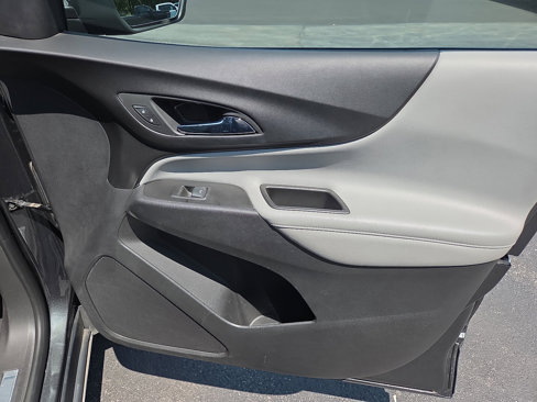 Used 2020 Chevrolet Equinox Premier image 17