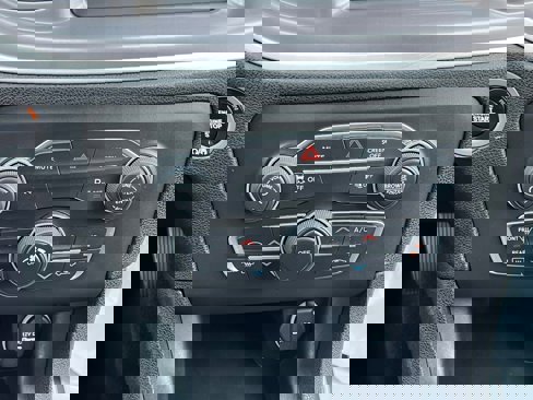 Used 2022 Dodge Charger SXT image 31
